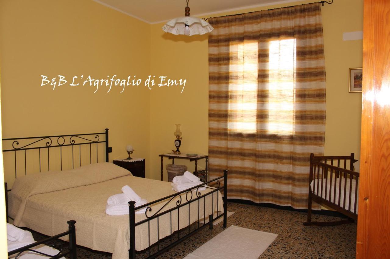 L'Agrifoglio Di Emy Bed & Breakfast Guspini Exterior photo