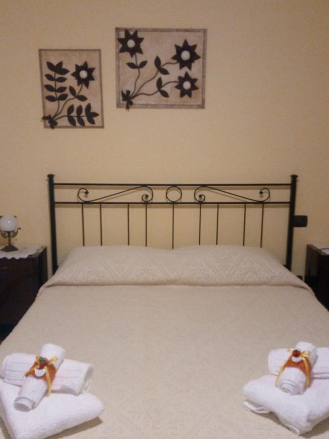 L'Agrifoglio Di Emy Bed & Breakfast Guspini Exterior photo