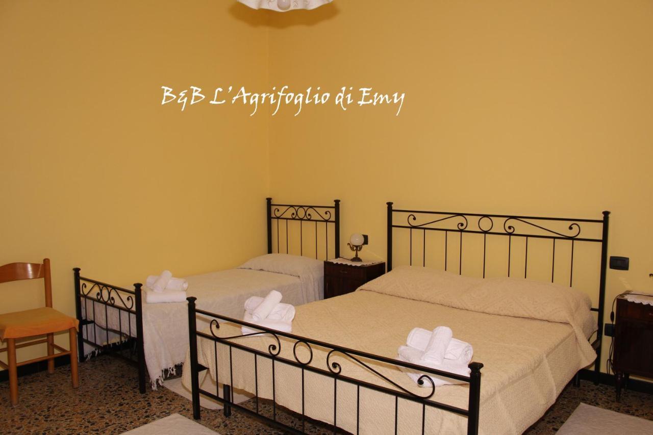 L'Agrifoglio Di Emy Bed & Breakfast Guspini Exterior photo