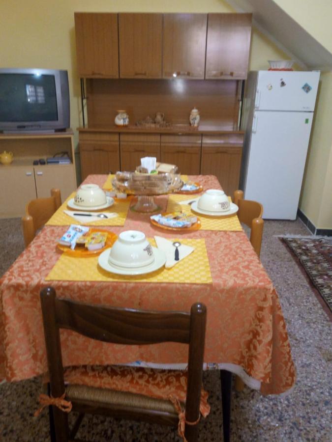 L'Agrifoglio Di Emy Bed & Breakfast Guspini Exterior photo
