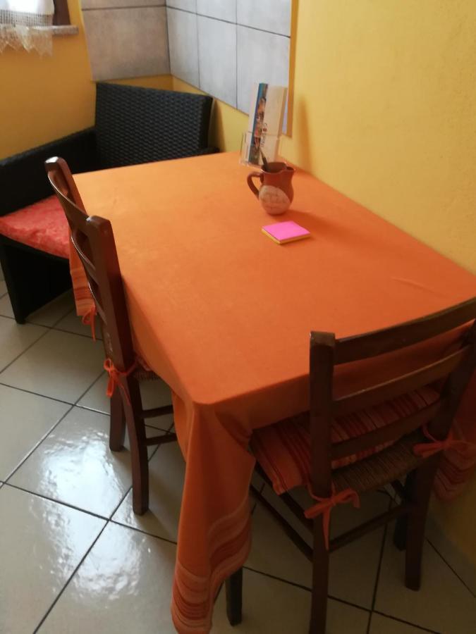 L'Agrifoglio Di Emy Bed & Breakfast Guspini Exterior photo