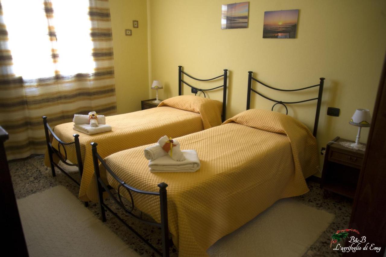 L'Agrifoglio Di Emy Bed & Breakfast Guspini Exterior photo