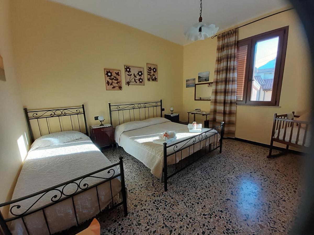 L'Agrifoglio Di Emy Bed & Breakfast Guspini Exterior photo
